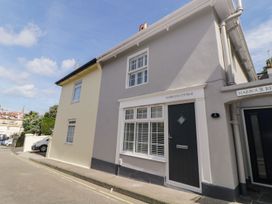 2 bedroom Cottage for rent in Torquay