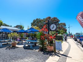 Sun, Sand, Serenity - Waihi Beach Holiday Home -  - 1167772 - thumbnail photo 38