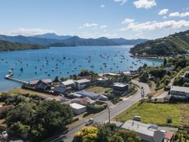 The Lodge - Picton Holiday Home -  - 1167837 - thumbnail photo 1