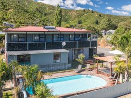 The Lodge - Picton Holiday Home -  - 1167837 - thumbnail photo 2