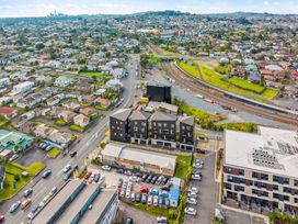 Layard Apartments 431 – West Auckland Apartment -  - 1167902 - thumbnail photo 10