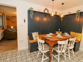 3 bedroom Cottage for rent in Maenclochog