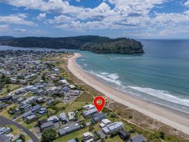 Jack and Enid’s Whangamata Beach House -  - 1168068 - thumbnail photo 4