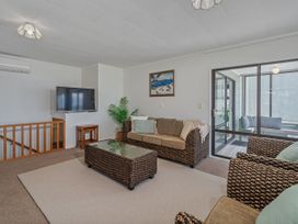 Jack and Enid’s Whangamata Beach House -  - 1168068 - thumbnail photo 13