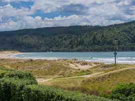 Jack and Enid’s Whangamata Beach House -  - 1168068 - thumbnail photo 19