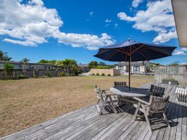 Sun Catcher - Mangawhai Heads Bach -  - 1168074 - thumbnail photo 2