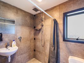 Altamas Lodge - Dannevirke Holiday Home -  - 1168078 - thumbnail photo 13