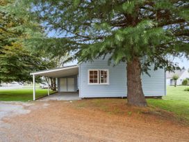 Huka Falls Cottage - Lake Taupo Holiday Home -  - 1168080 - thumbnail photo 17