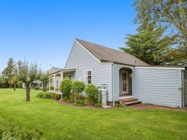 Huka Falls Cottage - Lake Taupo Holiday Home -  - 1168080 - thumbnail photo 20