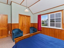 Huka Falls Cottage - Lake Taupo Holiday Home -  - 1168080 - thumbnail photo 8