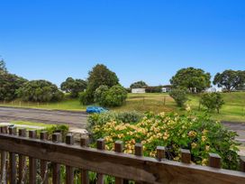 Two Waters Meet - Ohope Beach Holiday Home -  - 1168126 - thumbnail photo 2