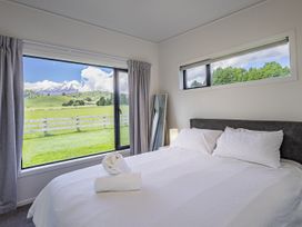 Cozy Cabin with a View - Ohakune Holiday Home -  - 1168129 - thumbnail photo 12