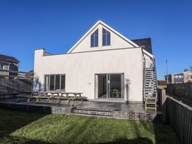 10 bedroom Cottage for rent in Rhosneigr