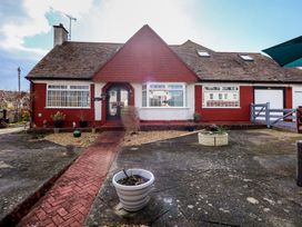 2 bedroom Cottage for rent in Penrhyn Bay