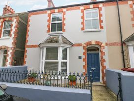 4 bedroom Cottage for rent in Tenby