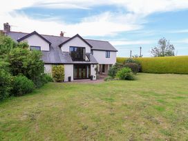 5 bedroom Cottage for rent in Dawlish