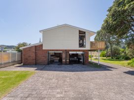 Seascape Beachfront A - Whangamata Holiday Unit -  - 1169459 - thumbnail photo 27