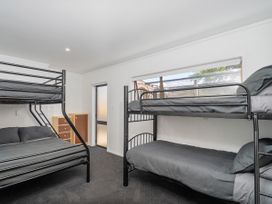 Seascape Beachfront A - Whangamata Holiday Unit -  - 1169459 - thumbnail photo 21