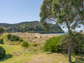 Seascape Beachfront A - Whangamata Holiday Unit -  - 1169459 - thumbnail photo 5