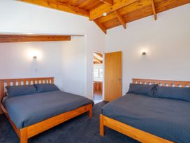 Seascape Beachfront A - Whangamata Holiday Unit -  - 1169459 - thumbnail photo 19