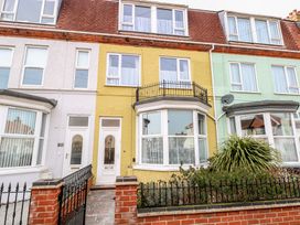 5 bedroom Cottage for rent in Great Yarmouth