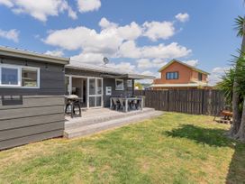 Stones Throw from the Beach - Pauanui Holiday Home -  - 1169867 - thumbnail photo 26