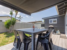 Stones Throw from the Beach - Pauanui Holiday Home -  - 1169867 - thumbnail photo 22