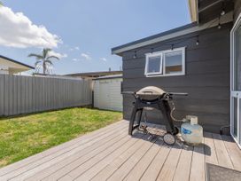 Stones Throw from the Beach - Pauanui Holiday Home -  - 1169867 - thumbnail photo 23