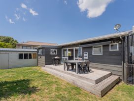 Stones Throw from the Beach - Pauanui Holiday Home -  - 1169867 - thumbnail photo 25