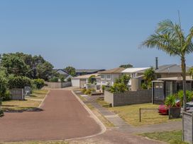 Stones Throw from the Beach - Pauanui Holiday Home -  - 1169867 - thumbnail photo 30