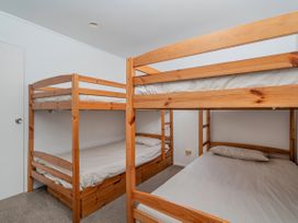 Stones Throw from the Beach - Pauanui Holiday Home -  - 1169867 - thumbnail photo 16