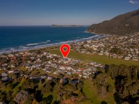 Stones Throw from the Beach - Pauanui Holiday Home -  - 1169867 - thumbnail photo 32