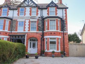 2 bedroom Cottage for rent in Conwy