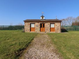 1 bedroom Cottage for rent in Borwick