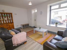 3 bedroom Cottage for rent in Falcarragh