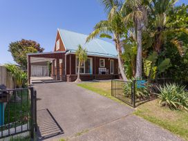 Golden Sands Getaway - Whangamata Holiday Home -  - 1170285 - thumbnail photo 30