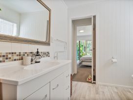Golden Sands Getaway - Whangamata Holiday Home -  - 1170285 - thumbnail photo 19