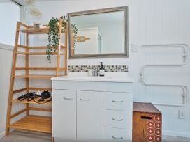 Golden Sands Getaway - Whangamata Holiday Home -  - 1170285 - thumbnail photo 20