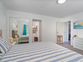 Golden Sands Getaway - Whangamata Holiday Home -  - 1170285 - thumbnail photo 17