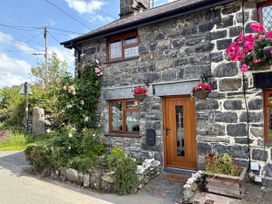 2 bedroom Cottage for rent in Betws-y-Coed