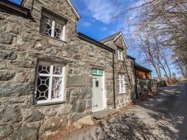 2 bedroom Cottage for rent in Dolgellau