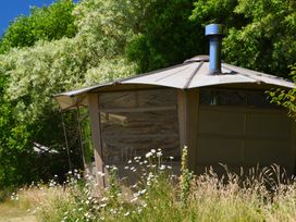 1 bedroom Cottage for rent in Cowbridge