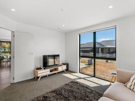 The Alpine Patch - Wanaka Holiday Home -  - 1170842 - thumbnail photo 6
