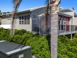 Sunny Daze - Ohope Beach Holiday Home -  - 1170957 - thumbnail photo 16