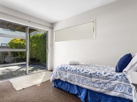 Sunny Daze - Ohope Beach Holiday Home -  - 1170957 - thumbnail photo 13