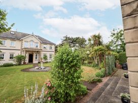 8 bedroom Cottage for rent in Prestatyn