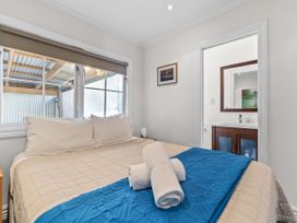 Heritage Charm - New Plymouth Holiday Home -  - 1171118 - thumbnail photo 12