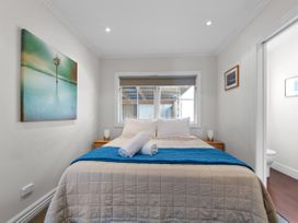 Heritage Charm - New Plymouth Holiday Home -  - 1171118 - thumbnail photo 13