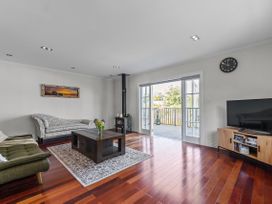 Heritage Charm - New Plymouth Holiday Home -  - 1171118 - thumbnail photo 5