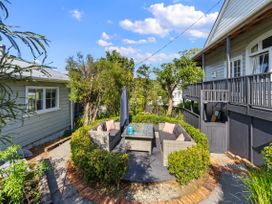 Heritage Charm - New Plymouth Holiday Home -  - 1171118 - thumbnail photo 21